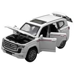 Alloy Toyota Land Cruiser Die-Cast Toy Car – Realistic Collectible SUV Model for Kids